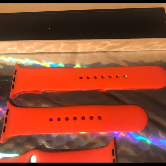 ✅NEW✅ Orange Apple Watch band✅ - Picture 5 of 7